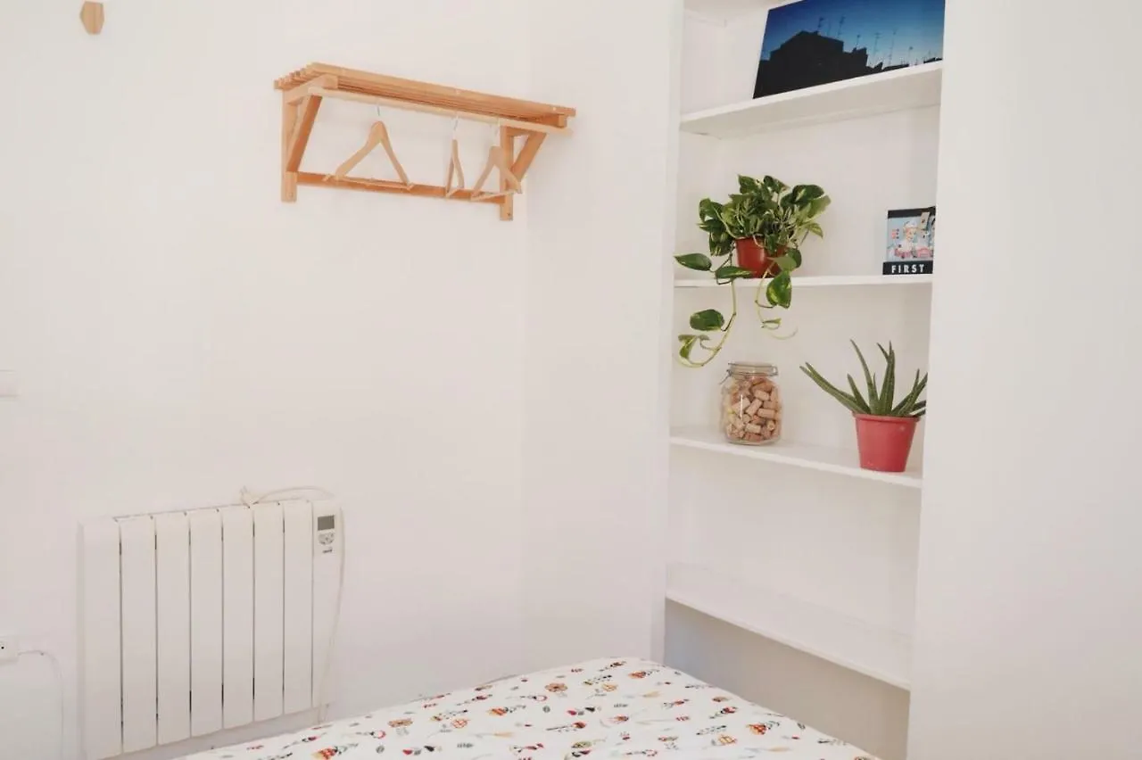 Amparito Apartment - Casc Antic Tarragona 0*,  Espanha